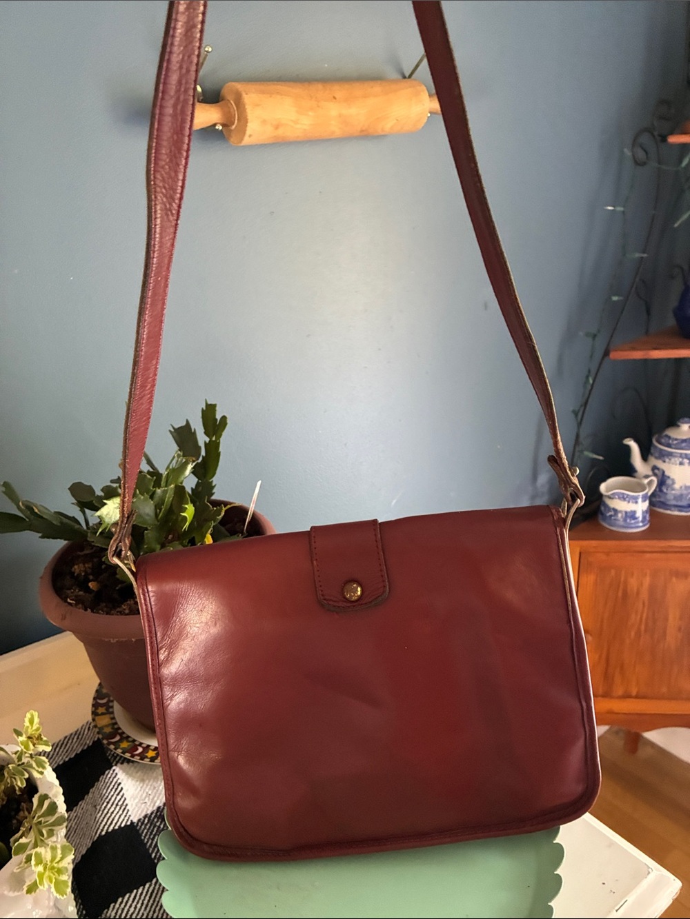 Vintage 1960’s Etienne Aigner Handmade Burgundy Oxblood Shoulder Purse - Picture 4 of 12